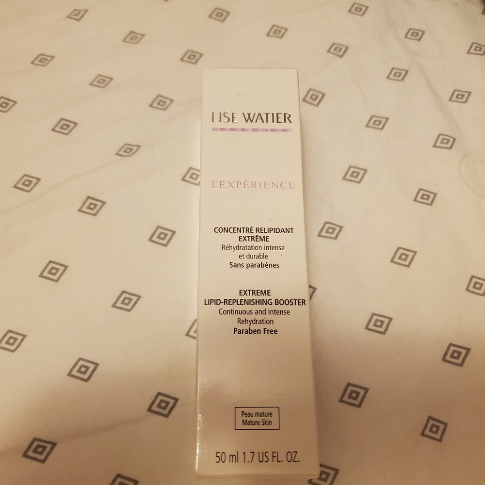 Lise watier lipid replenishing moisturizer